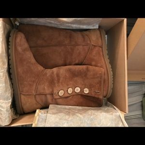 Size 8 UGGS