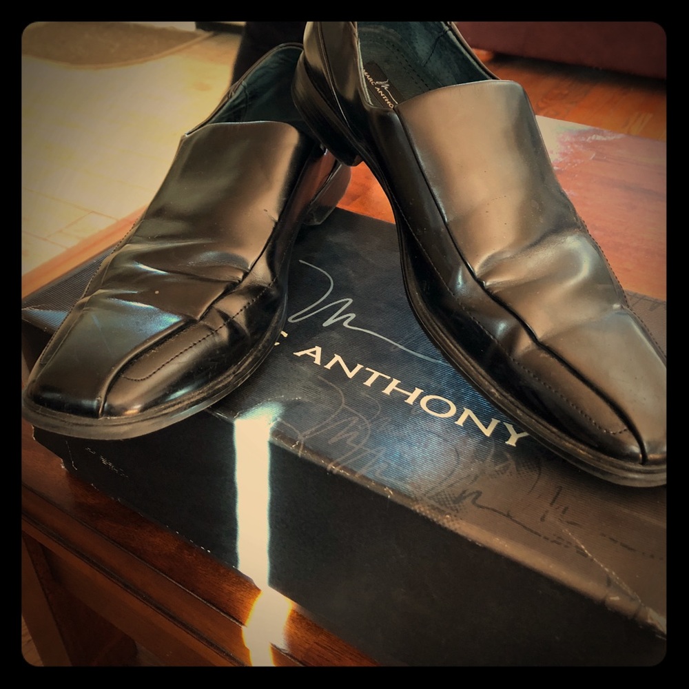 Marc Anthony dress shoes