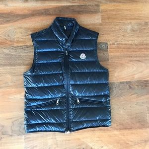 100% authentic Moncler gilet