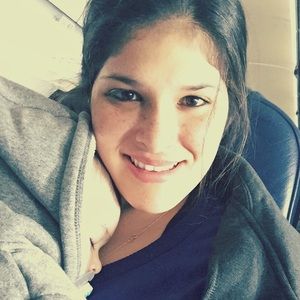 Meet your Posher, Dianela