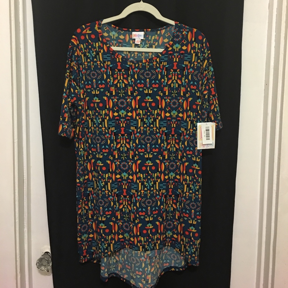 NWT LuLaRoe Irma Shirt