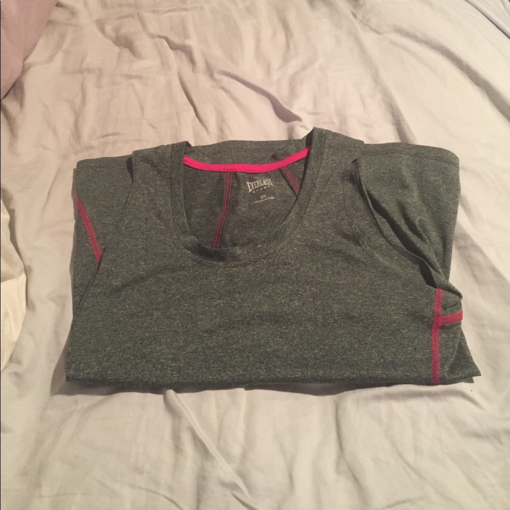 workout top