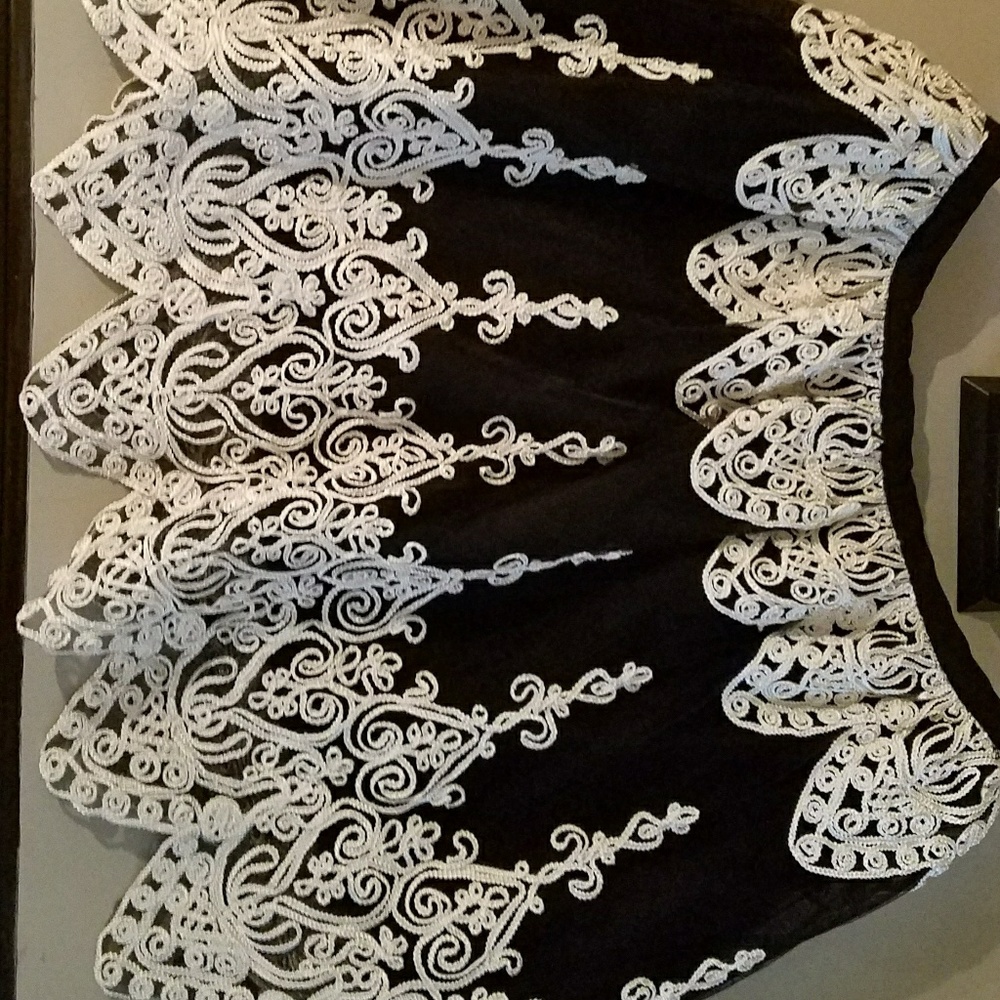 Black and White lace skirt