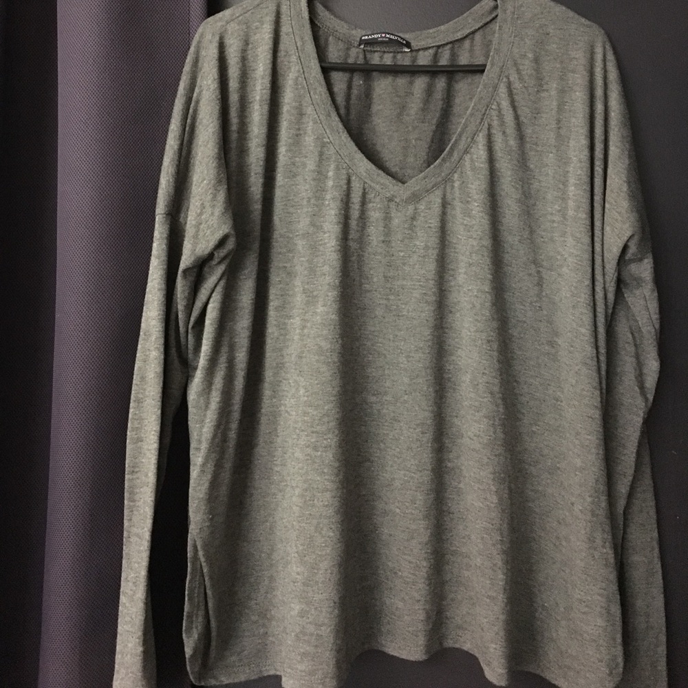 💫Brandy Melville long sleeve