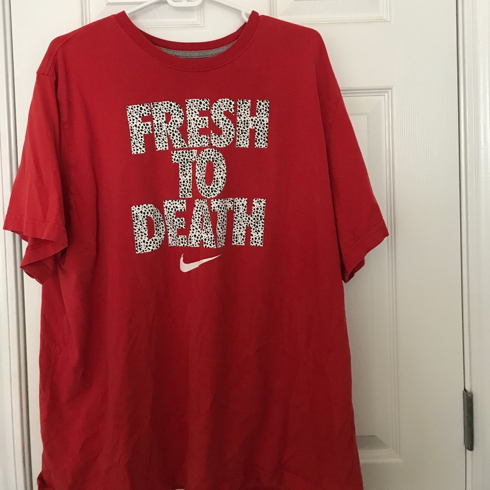 Men’s Nike tee
