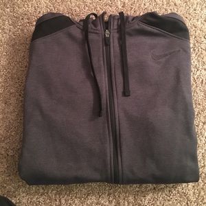Nike Therma-Fit sweatshirt