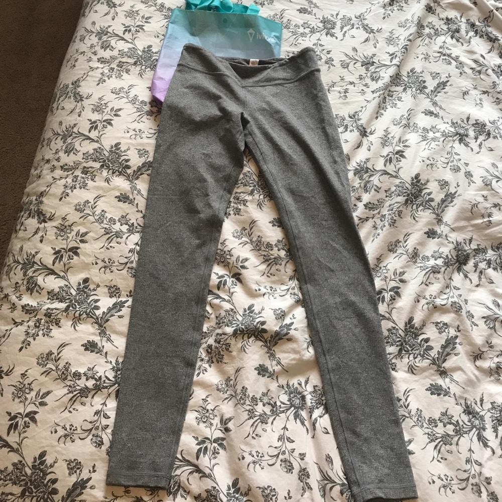 Gray Iviva leggings