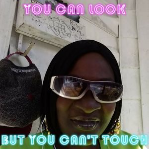 Meet your Posher, Mona