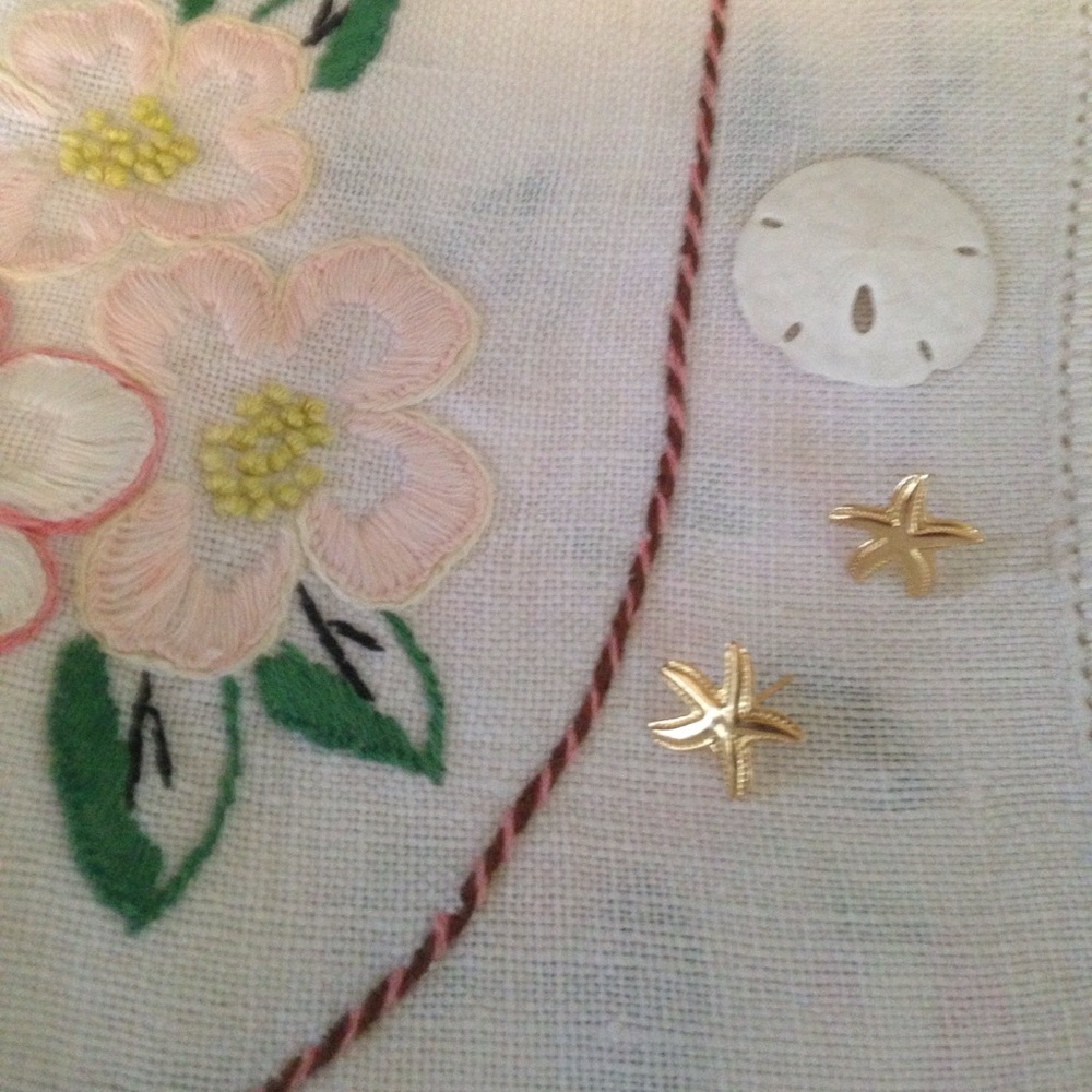 14 K gold starfish earrings