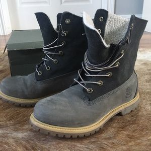 Women's 7.5/8 gray fleece teddy timberland boots