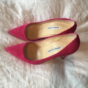 Manko blahnik fuschia stilettos