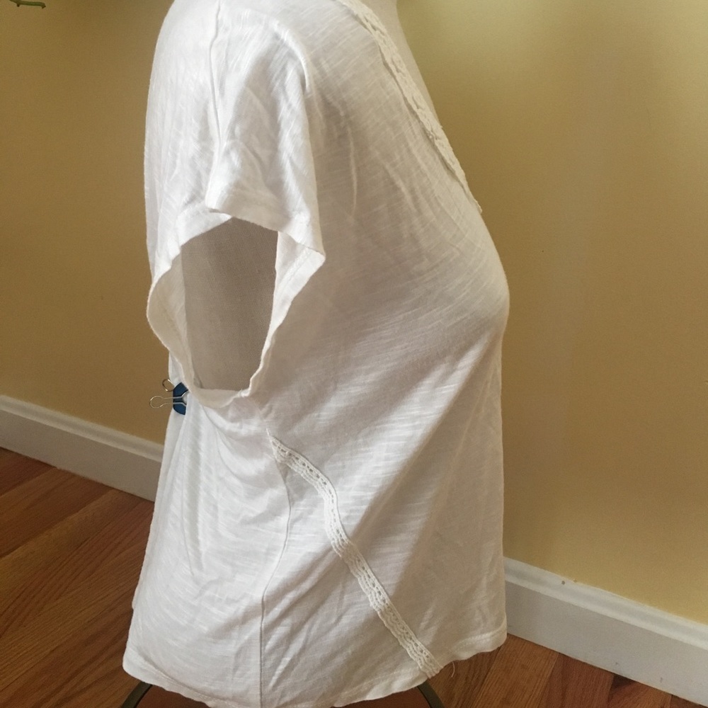 Crochet Tee - Picture 2 of 4