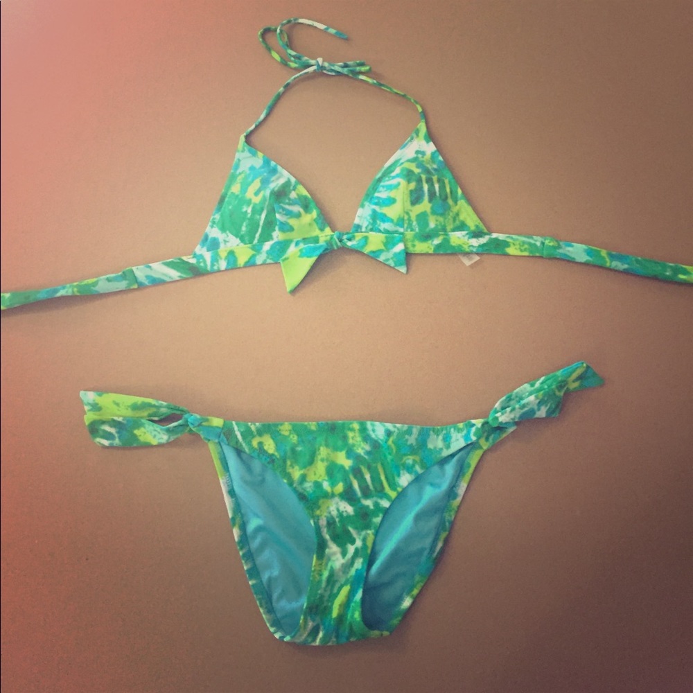 Victoria's Secret swim suit, size small, like new