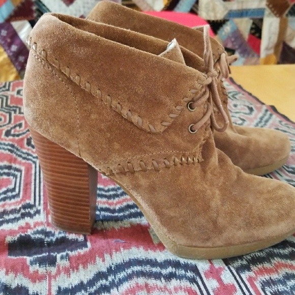 Super soft suede boot - Picture 2 of 8