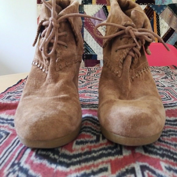 Super soft suede boot - Picture 7 of 8