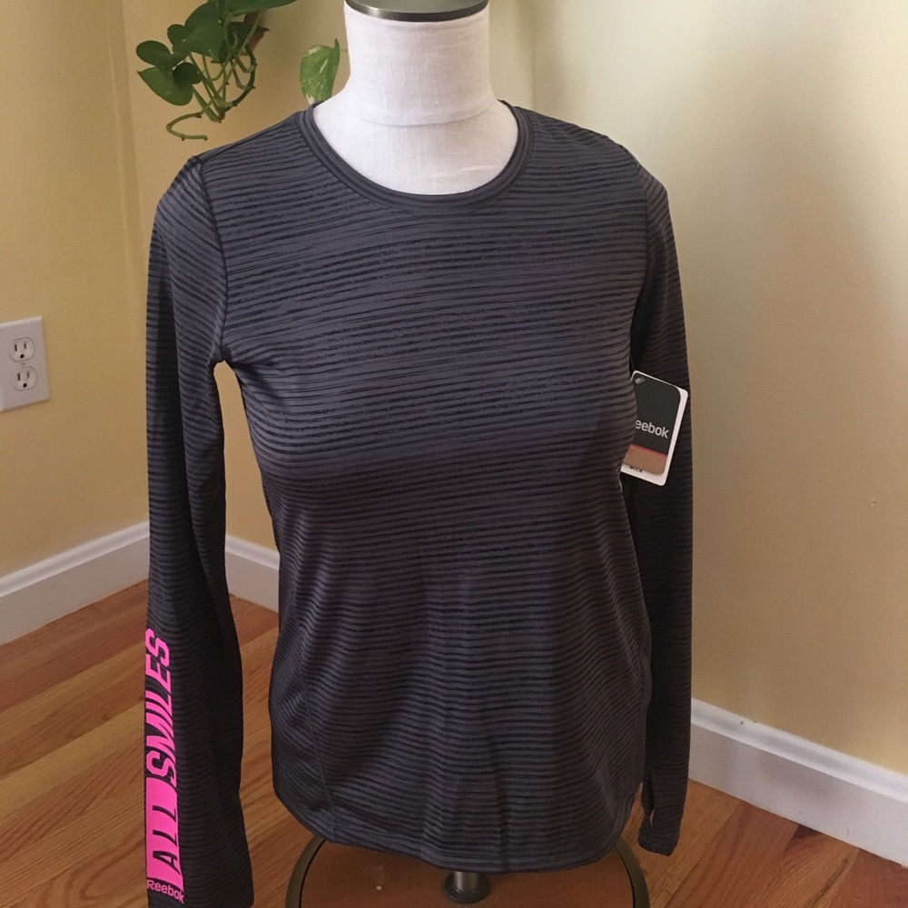NWT Reebok Top