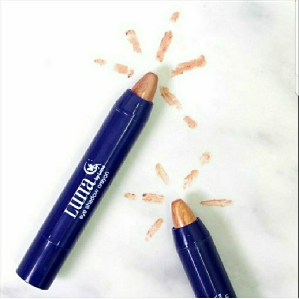 NWT LUNA Eyeshadow crayon in Mystic
