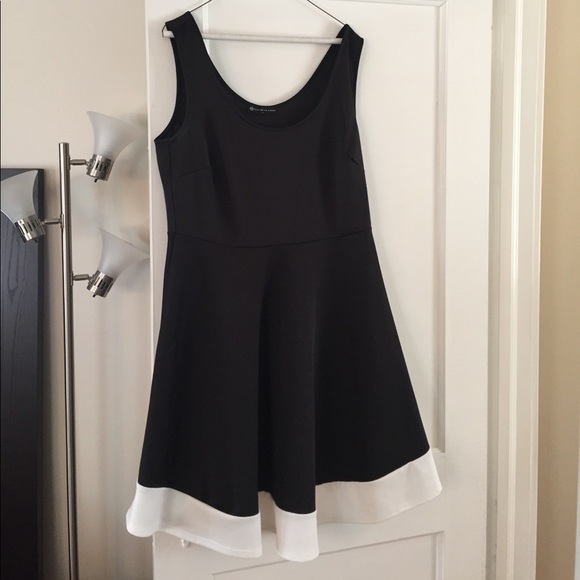 Black Dress White Trim Bottom. | Color: Black/White | Size: 16 | Mariabrig's Closet