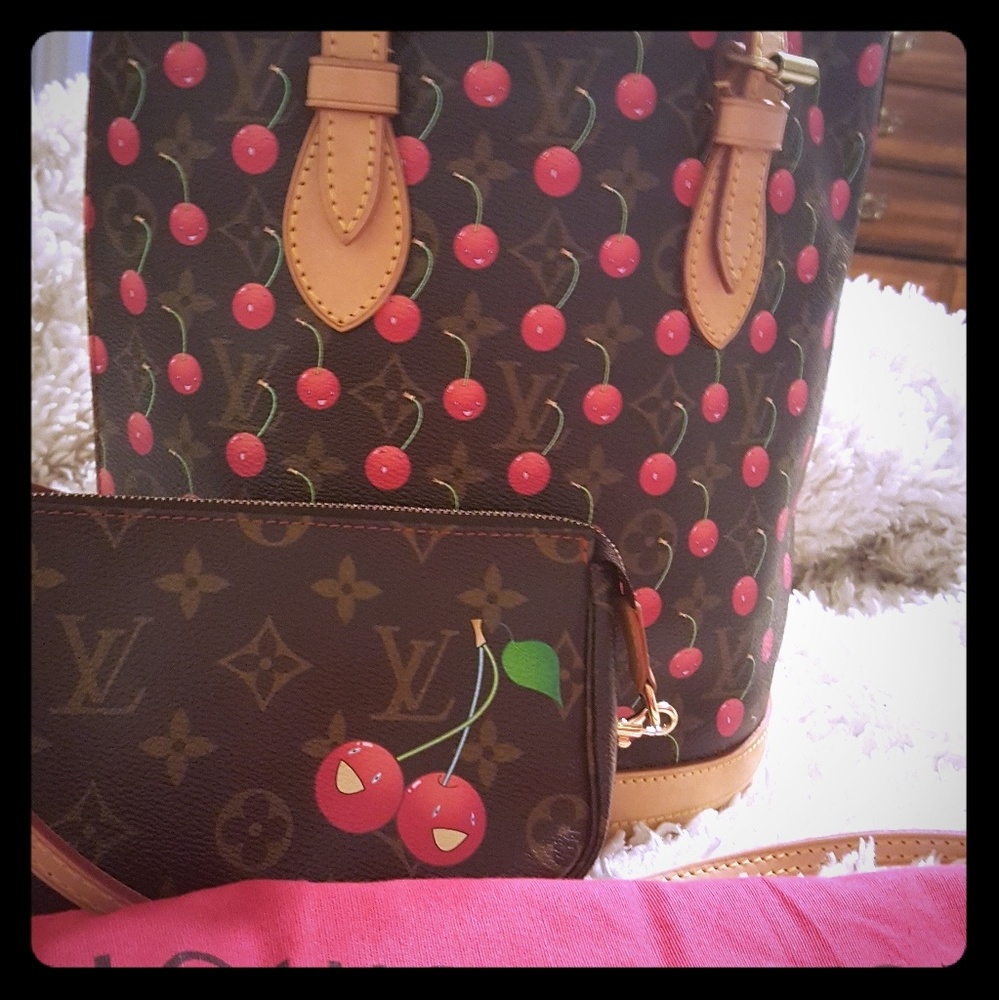 Louis Vuitton Cerise bucket bag & Pochette