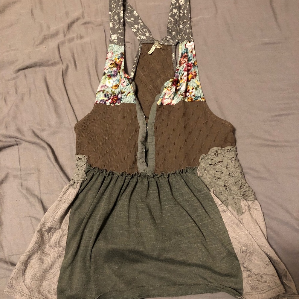 BKE top small