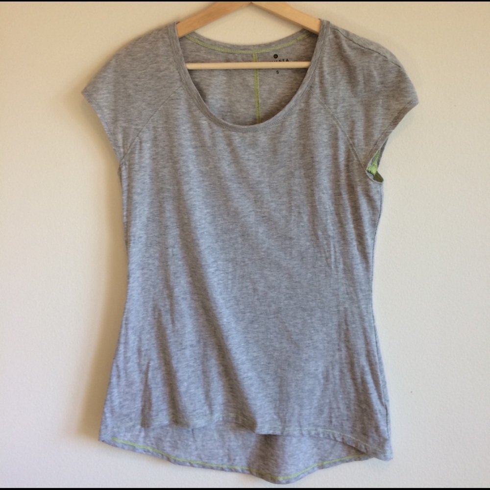 Athleta t-shirt heather gray