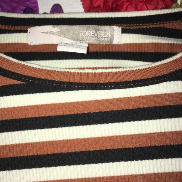 FOREVER 21 TOP!! - Picture 3 of 3