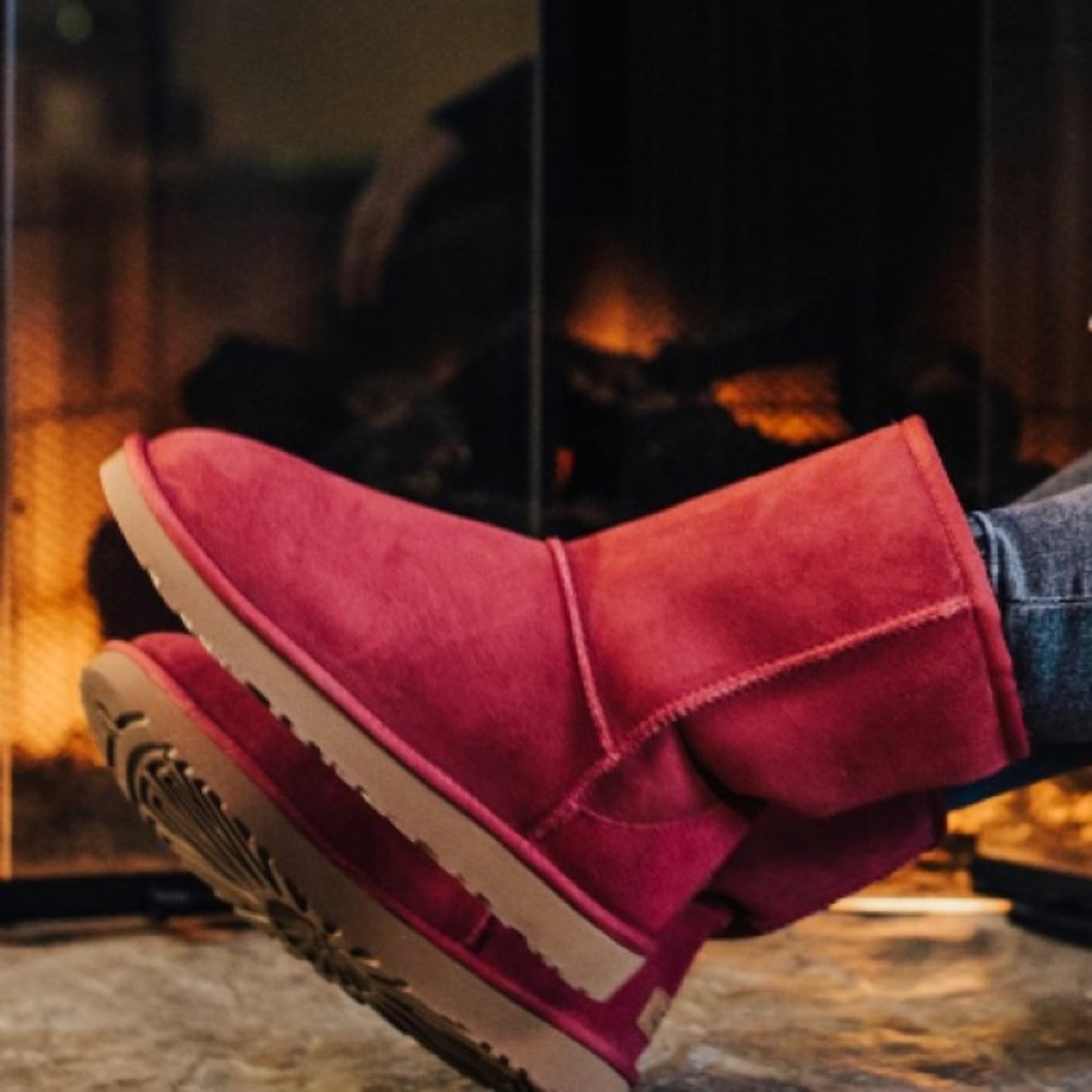 UGG BOOTS 🌺HOT PINK🌺