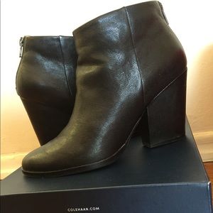 Cole Haan Dey Booties in black leather - Size 8.5B