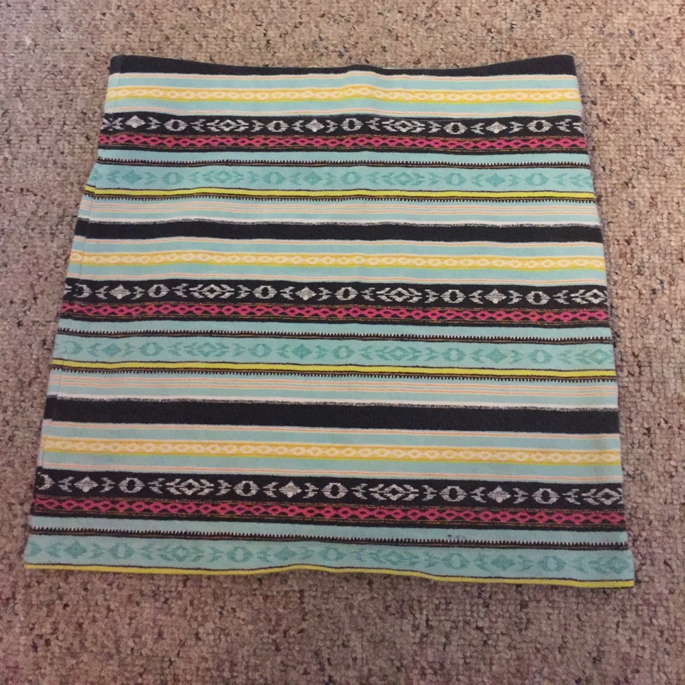 Tribal print mini skirt!