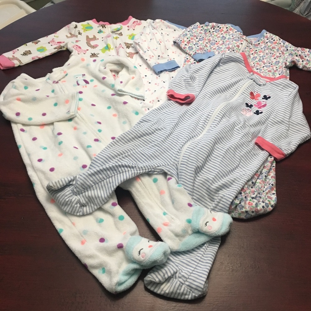 Bundle of 5 zip up baby girl pajamas