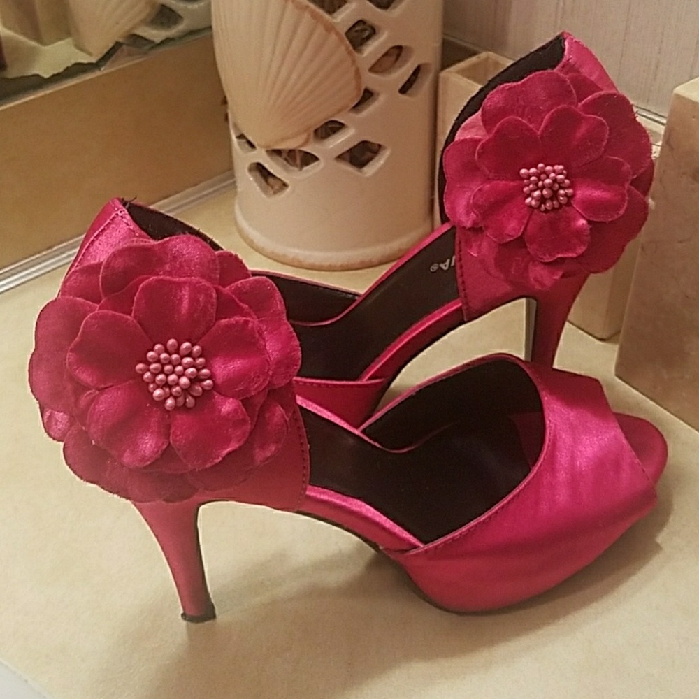 Pink Wild Diva Satin Open Toe Heel