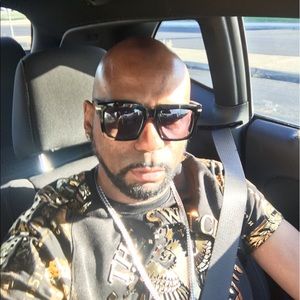 Meet your Posher, Randall