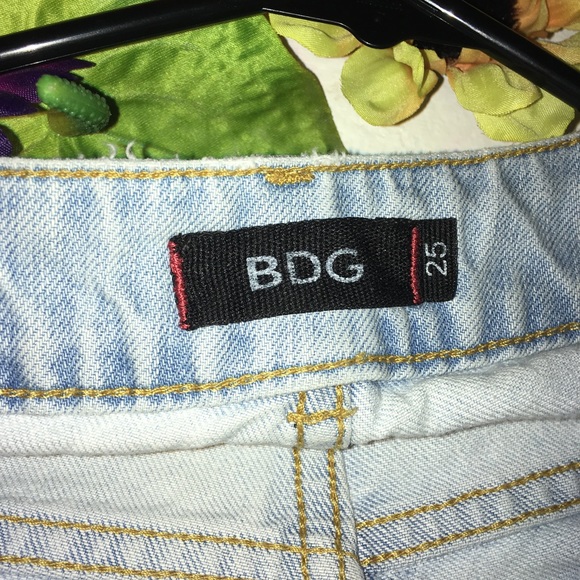 URBAN OUTFITTERS JEANS!! - Picture 3 of 4