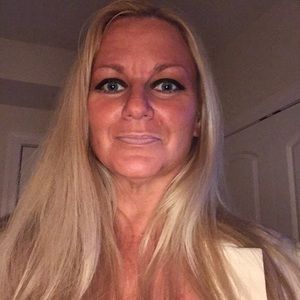 Meet your Posher, Karin