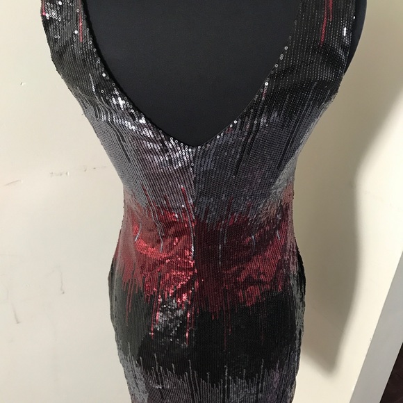 Short Red, Grey, Black Sequin Fitted Dress - Picture 3 of 3