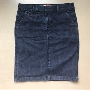 Old Navy stretch denim pencil skirt