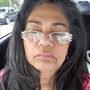 Meet your Posher, Rita ivonne