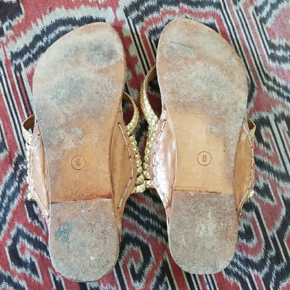SOLD...Gold and leather Chinese Laundry sandal, 8 - Picture 5 of 7