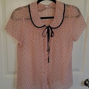 Bongo pink with black polka dot blouse