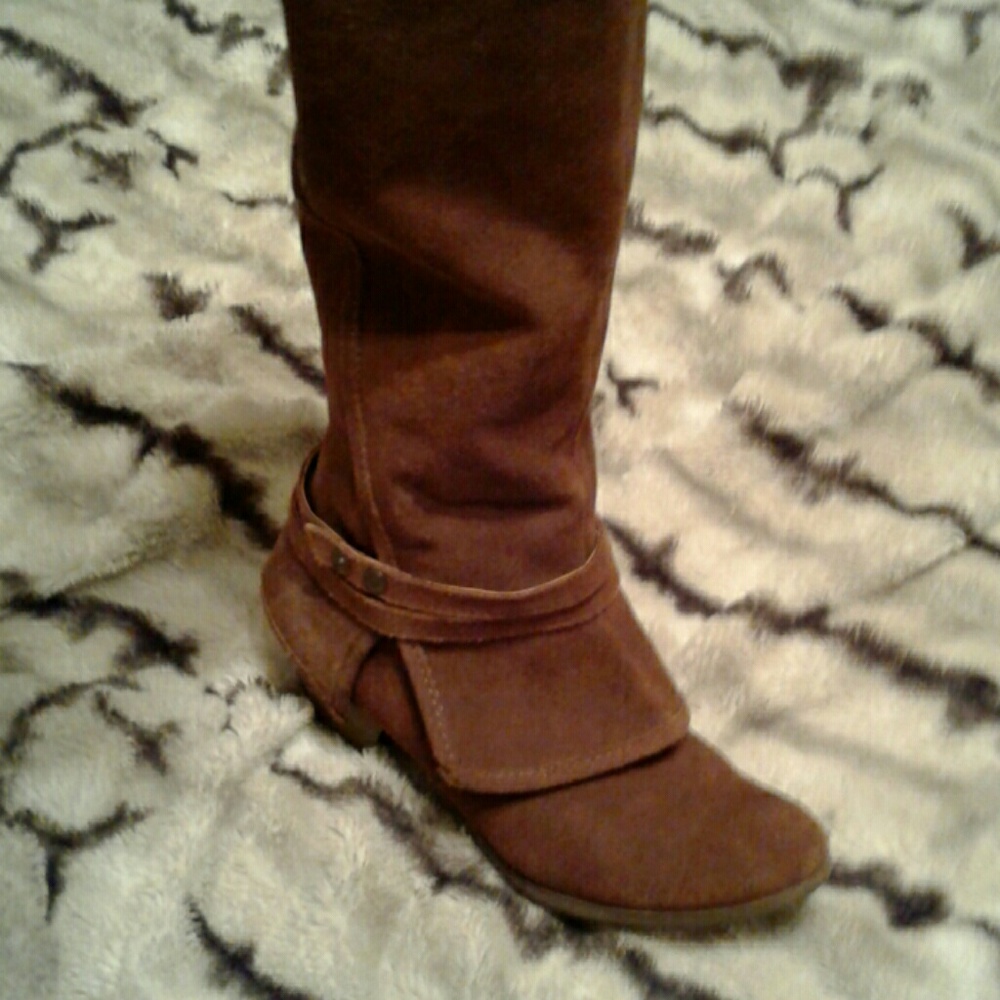 Ultra Suede full length heeled boot "6"