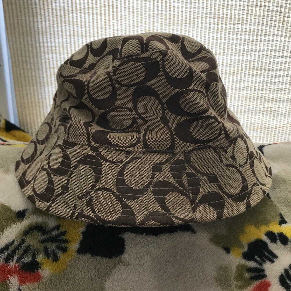 Coach bucket hat
