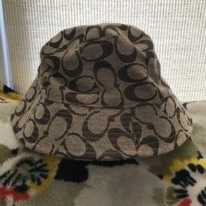Coach bucket hat