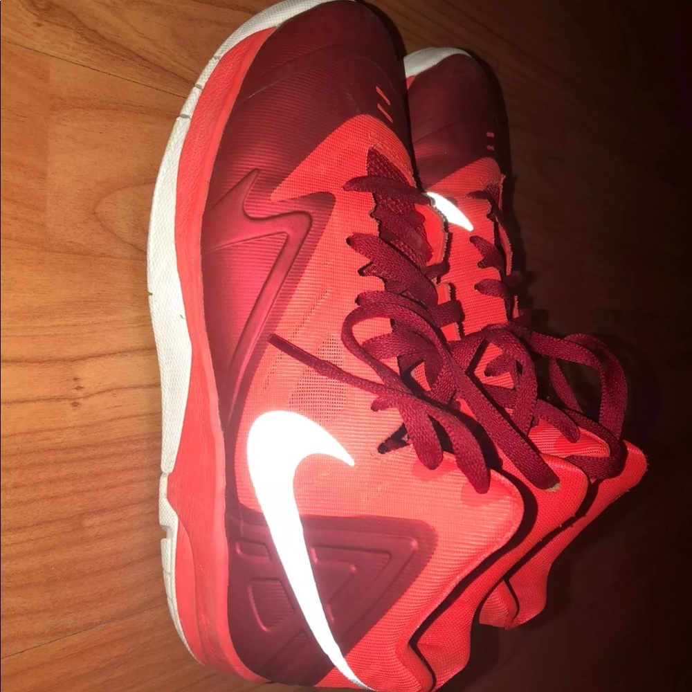 Nike basketball shoes kids size 7