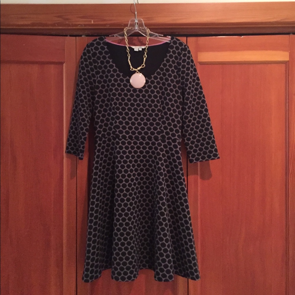 Classy polka dotted dress!
