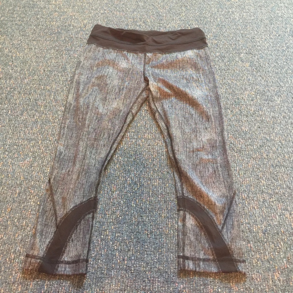 Lululemon run inspire crops