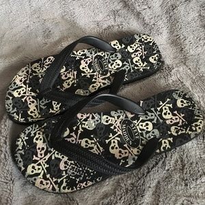 Steve Madden Black Skull Flip Flops
