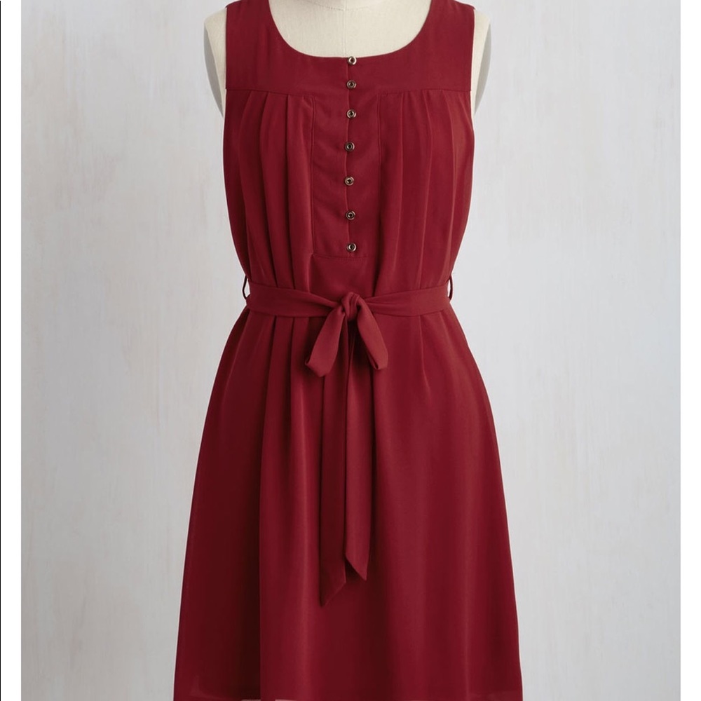 Bay front bliss dress in maroon