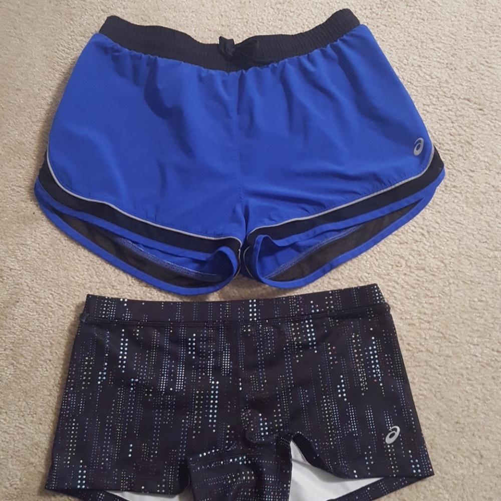 SALE!!! 2 in 1 Asics running shorts like new!!!