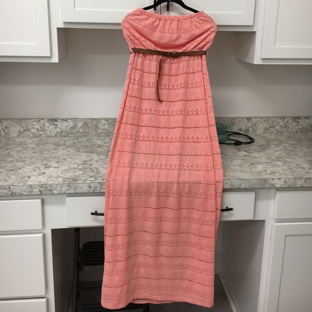 Peachy maxi dress with belt