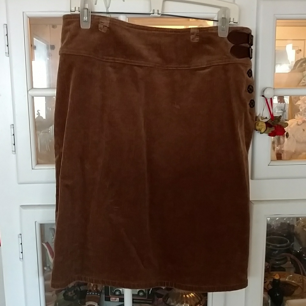 Corduroy skirt
